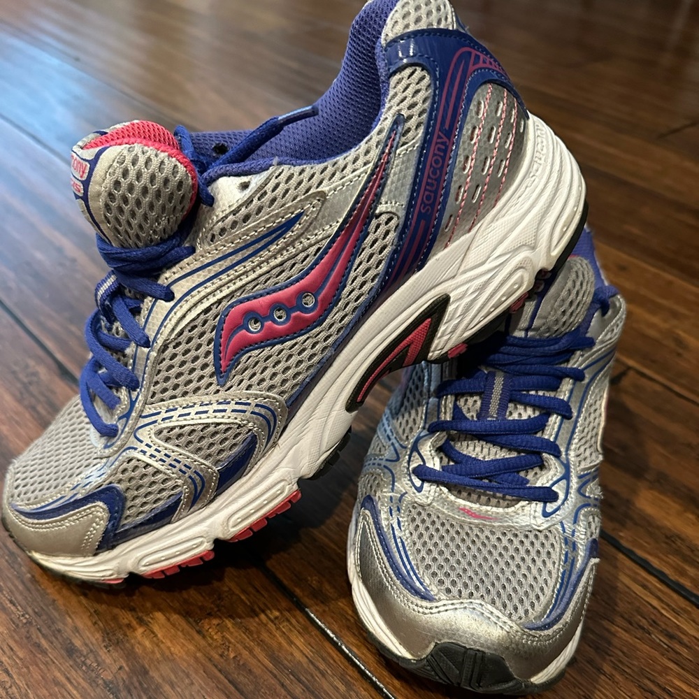 Saucony Oasis women’s size 8